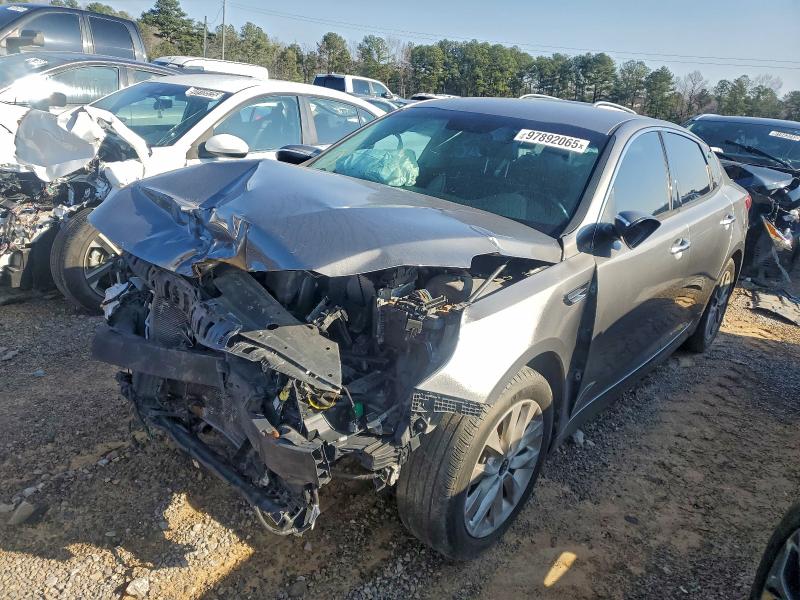 Photo 1 from auction – 2018 KIA OPTIMA EX with VIN 5XXGU4L39JG178943