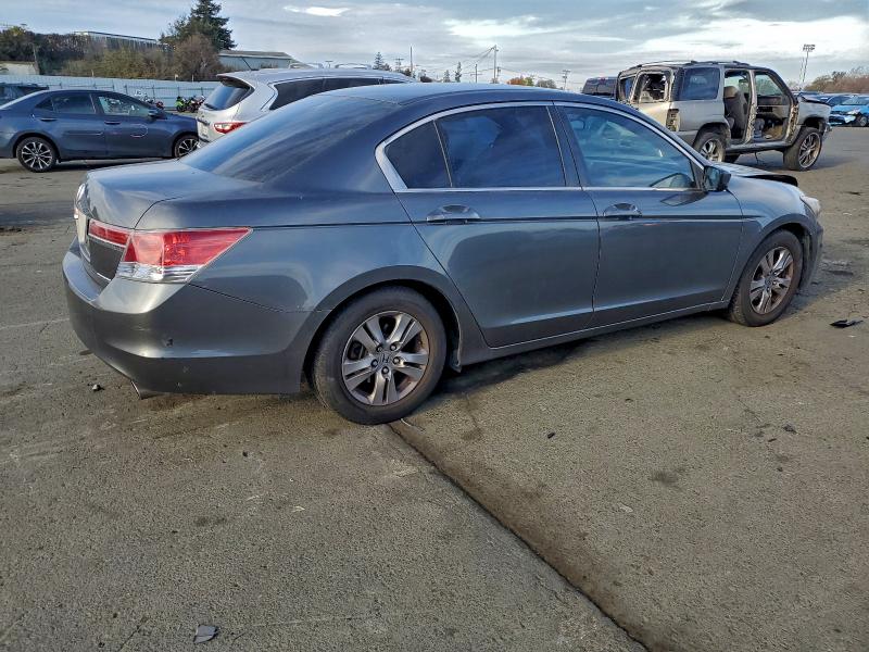 Photo 3 from auction – 2012 HONDA ACCORD SE with VIN 1HGCP2F68CA195331