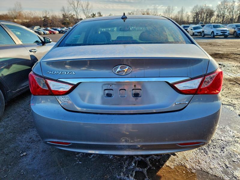 Photo 6 from auction – 2013 HYUNDAI SONATA SE with VIN 5NPEC4AC3DH632349