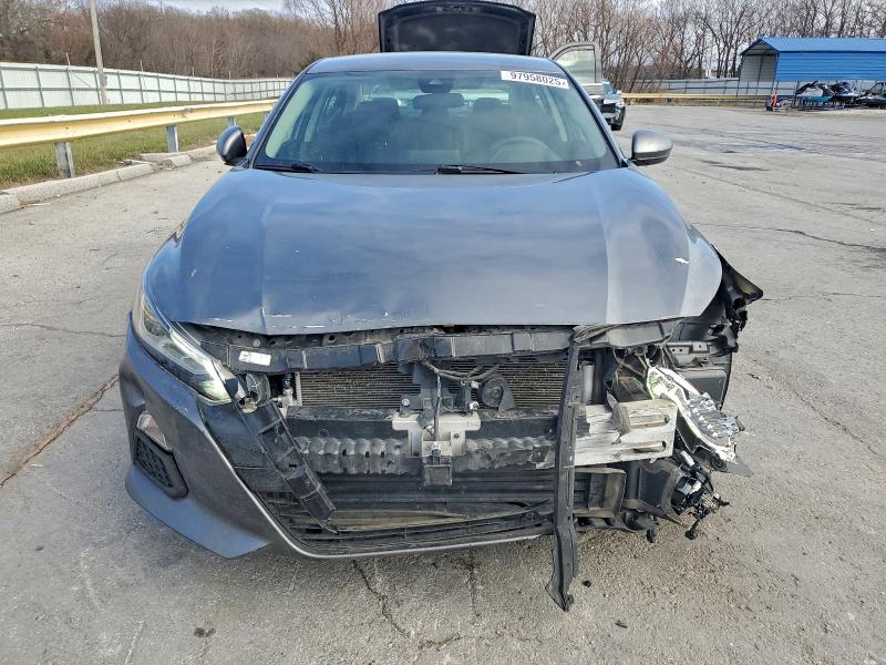 Photo 5 from auction – 2022 NISSAN ALTIMA SV with VIN 1N4BL4DVXNN384303