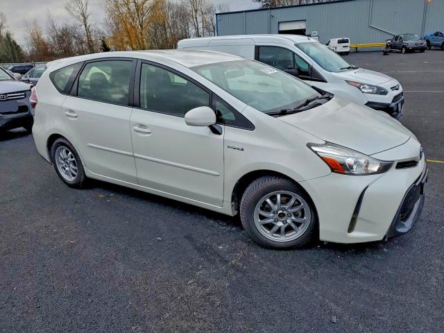 Photo 4 from auction – 2015 TOYOTA PRIUS V with VIN JTDZN3EU5FJ027994