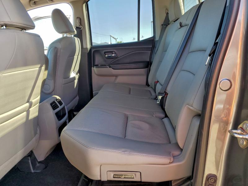 Photo 10 from auction – 2019 HONDA RIDGELINE with VIN 5FPYK3F63KB001455