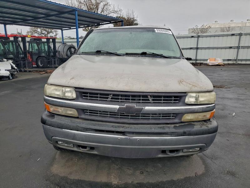 Photo 5 from auction – 2001 CHEVROLET SILVERADO with VIN 2GCEK19T811195127
