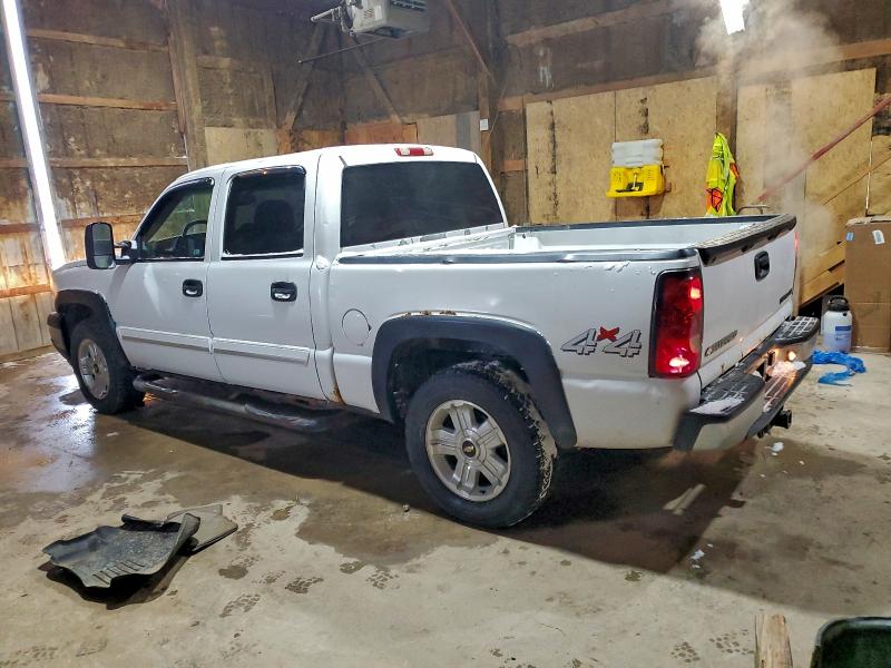 Photo 2 from auction – 2005 CHEVROLET SILVERADO with VIN 2GCEK13T551202436