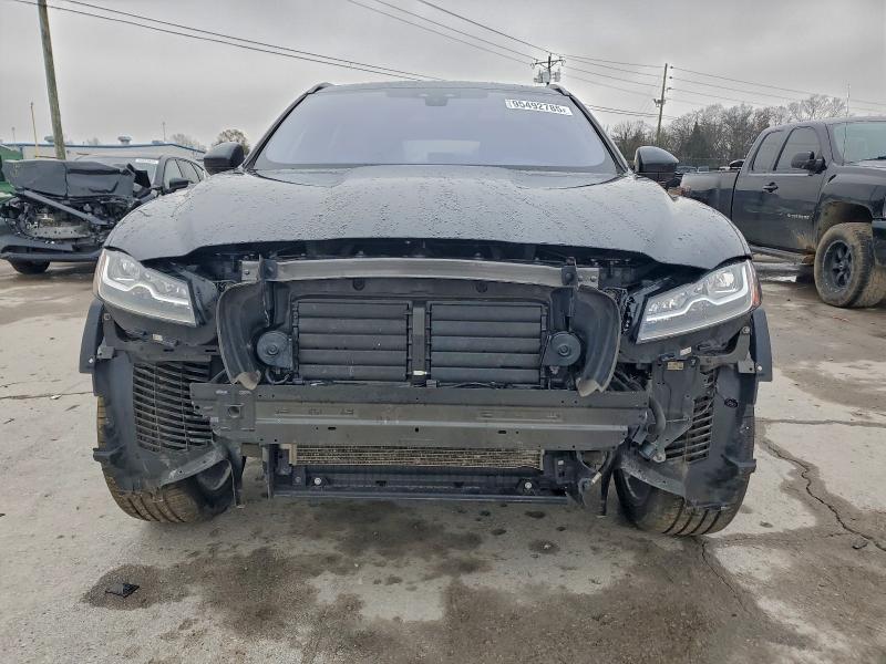 Photo 5 from auction – 2018 JAGUAR F-PACE S with VIN SADCM2FV1JA248404