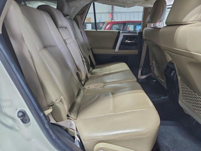 Photo 11 from auction – 2018 TOYOTA 4RUNNER SR with VIN JTEBU5JRXJ5514915