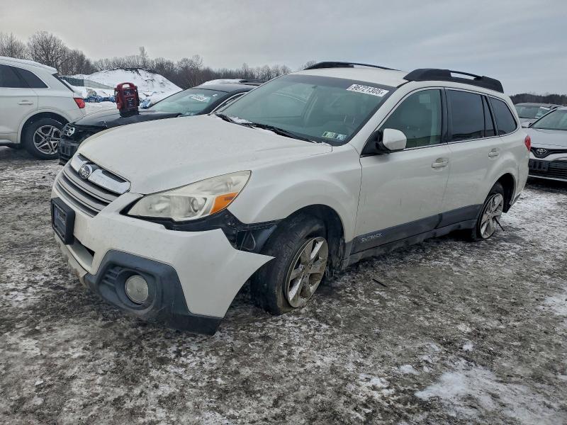 SUBARU OUTBACK 2. 2014 with VIN 4S4BRBKC9E3277880 - Photo from auction