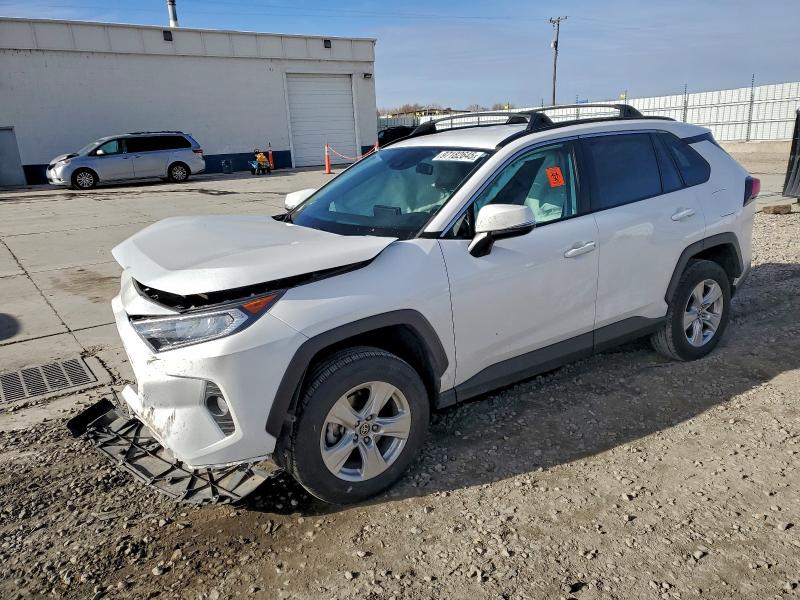 Photo 1 from auction – 2021 TOYOTA RAV4 XLE with VIN 2T3P1RFV7MC192409