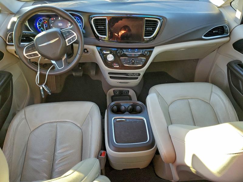Photo 8 from auction – 2021 CHRYSLER PACIFICA H with VIN 2C4RC1L79MR596699