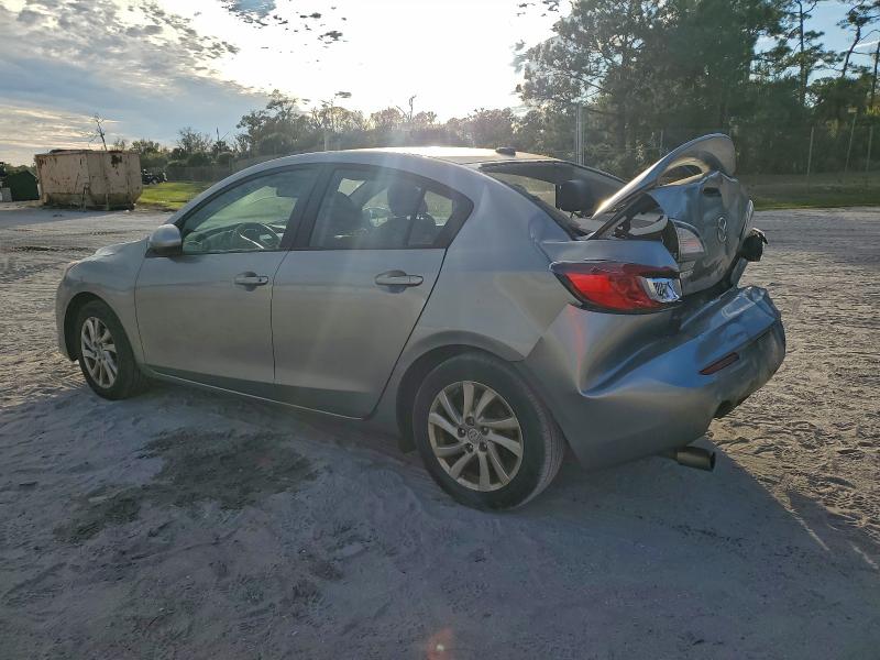Photo 2 from auction – 2012 MAZDA 3 I with VIN JM1BL1W81C1660792