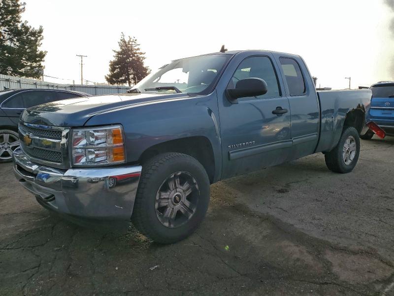 CHEVROLET SILVERADO 2013 with VIN 1GCRCSE08DZ357947 - Photo from auction