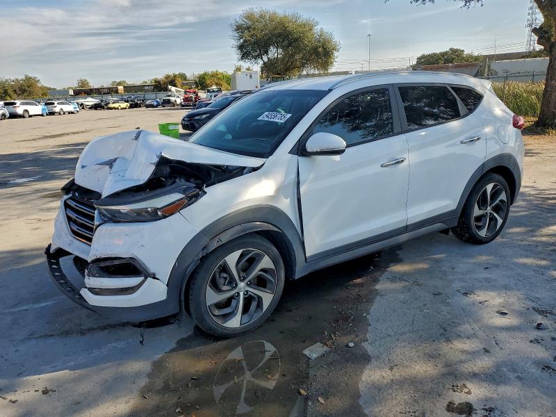 HYUNDAI TUCSON LIM 2016 with VIN KM8J33A21GU217472 - Photo from auction