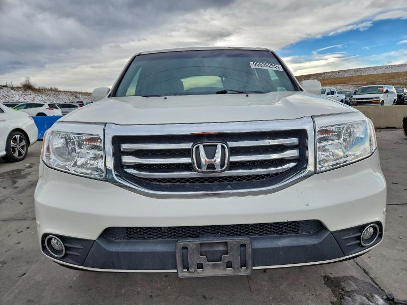 Photo 5 from auction – 2015 HONDA PILOT TOUR with VIN 5FNYF4H97FB040596