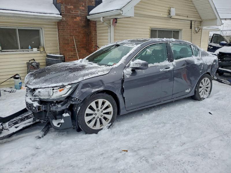 HONDA ACCORD EXL 2015 with VIN 1HGCR2F87FA050877 - Photo from auction
