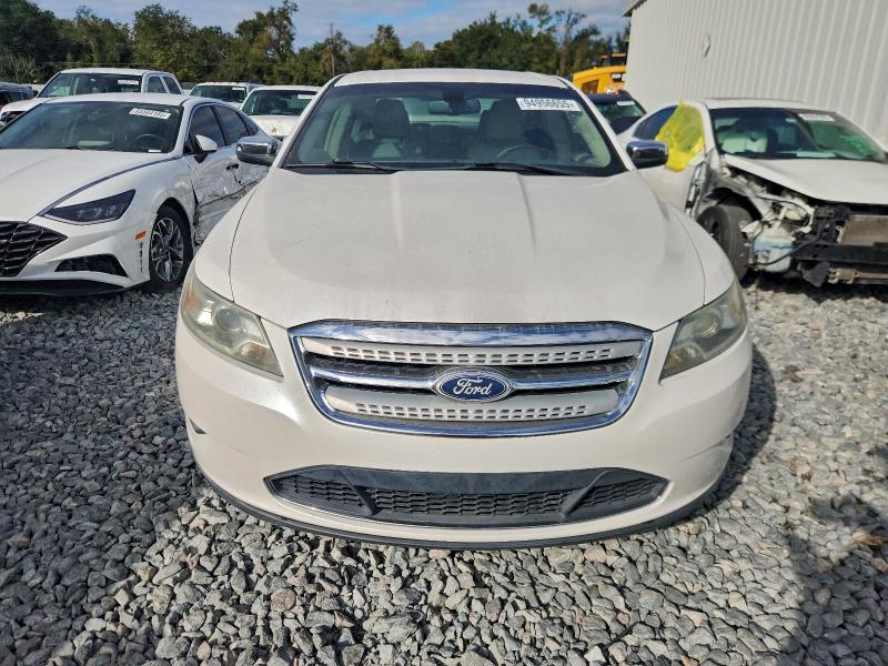 Photo 5 from auction – 2011 FORD TAURUS LIM with VIN 1FAHP2FW5BG135108
