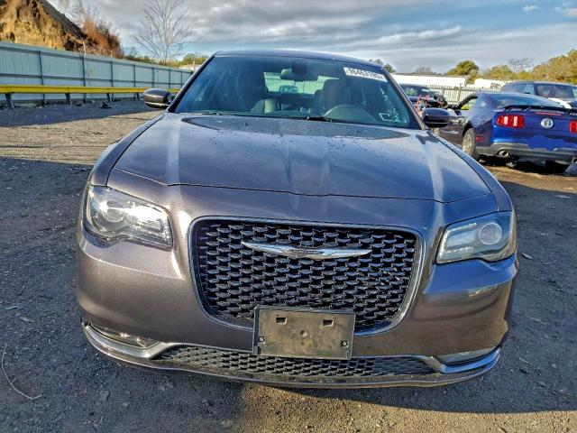 Photo 5 from auction – 2015 CHRYSLER 300 S with VIN 2C3CCABGXFH872523