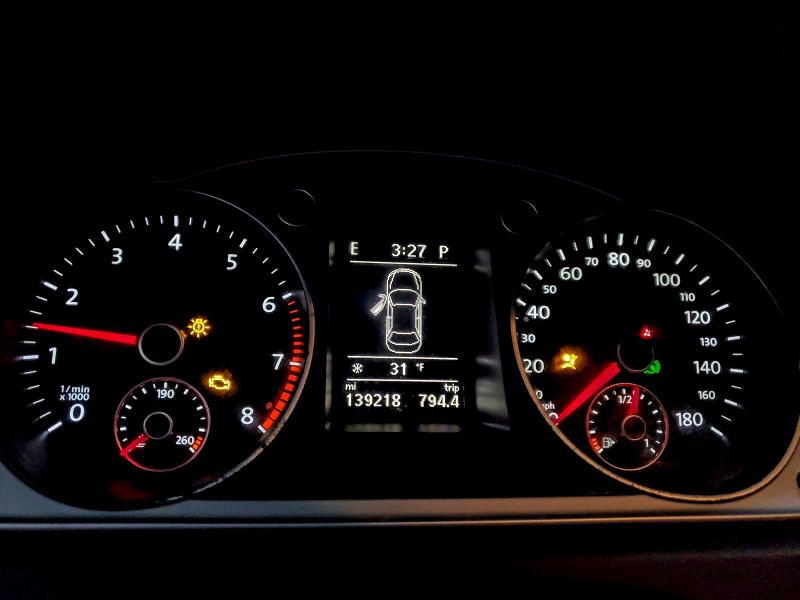 Photo 9 from auction – 2013 VOLKSWAGEN CC with VIN WVWBP7AN4DE558465