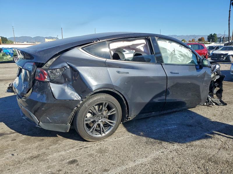 Photo 3 from auction – 2025 TESLA MODEL Y with VIN 7SAYGDEE1SF244323