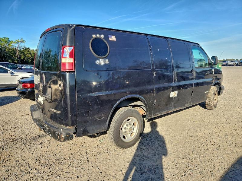 Photo 3 from auction – 2004 CHEVROLET EXPRESS G2 with VIN 1GCGG25V641102347