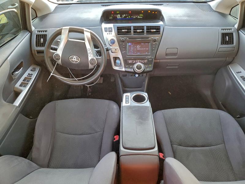 Photo 8 from auction – 2013 TOYOTA PRIUS V with VIN JTDZN3EUXD3245043