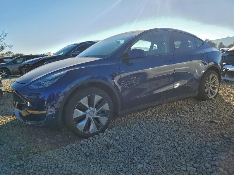 Zdjęcie 1 z aukcji – 2021 TESLA MODEL Y z VIN 5YJYGAED3MF176547