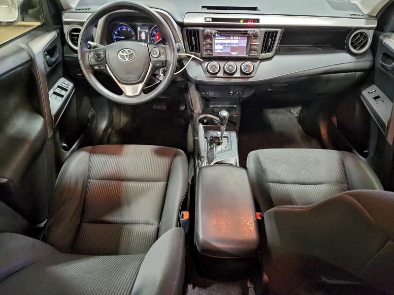 Photo 8 from auction – 2018 TOYOTA RAV4 LE with VIN JTMZFREVXJJ167380