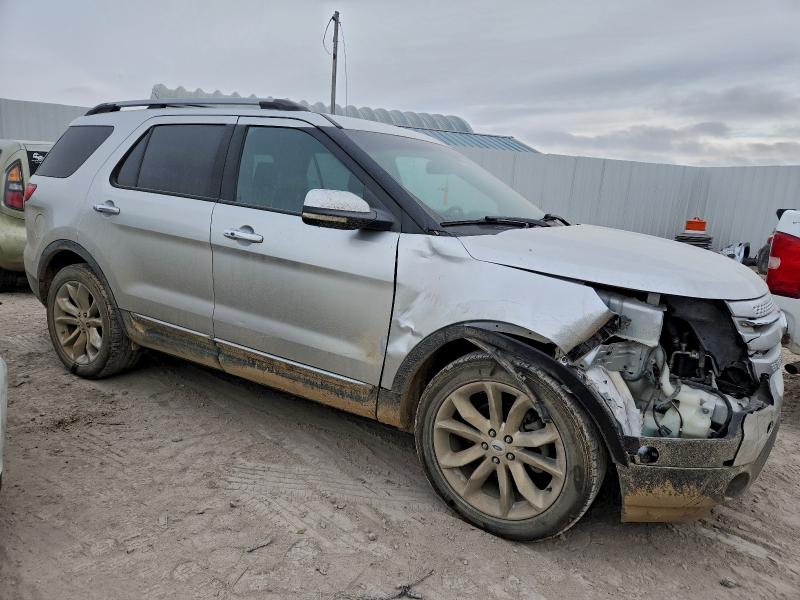 Photo 4 from auction – 2012 FORD EXPLORER L with VIN 1FMHK8F87CGA75424