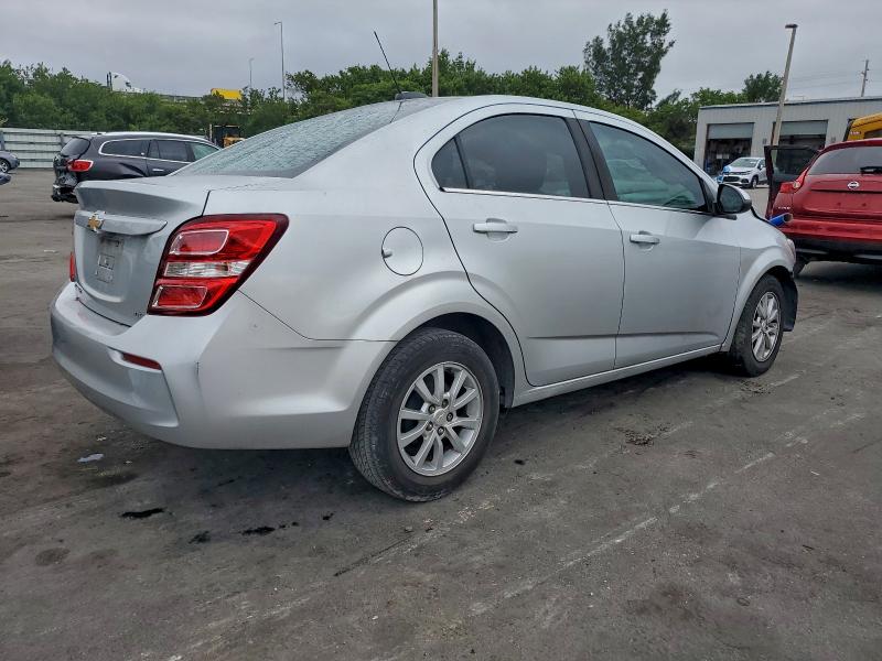 Photo 3 from auction – 2017 CHEVROLET SONIC with VIN 1G1JD5SH8H4119436