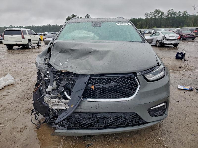 Photo 5 from auction – 2022 CHRYSLER PACIFICA L with VIN 2C4RC1GGXNR194184