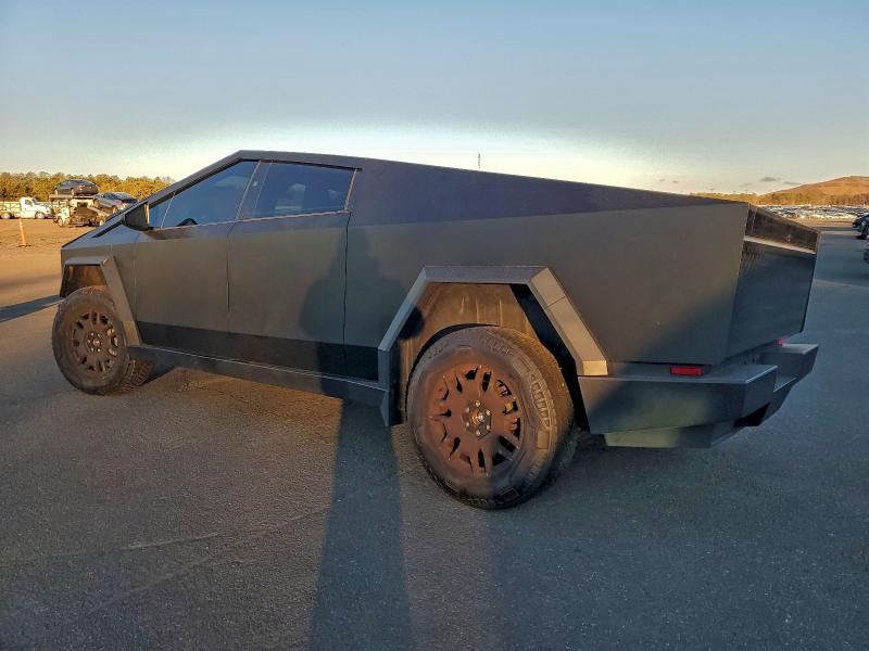 Photo 2 from auction – 2024 TESLA CYBERTRUCK with VIN 7G2CEHEDXRA037588