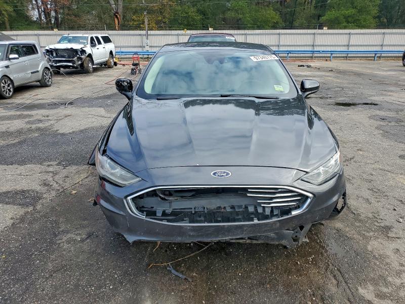 Photo 5 from auction – 2019 FORD FUSION SE with VIN 3FA6P0LU6KR119975