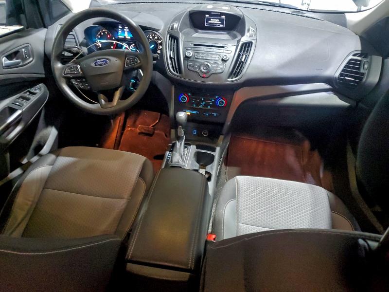 Photo 8 from auction – 2017 FORD ESCAPE SE with VIN 1FMCU9GD1HUC57652