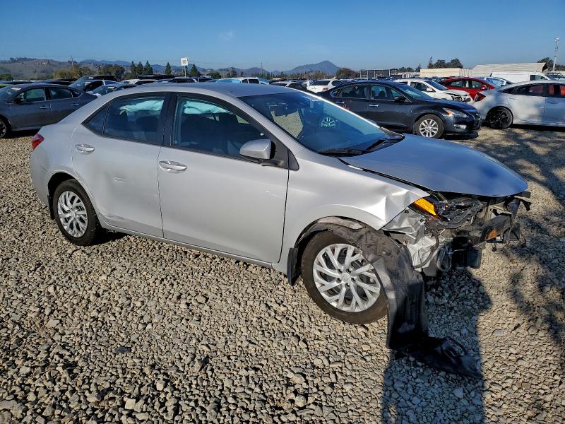 Photo 4 from auction – 2017 TOYOTA COROLLA L with VIN 5YFBURHE1HP678422