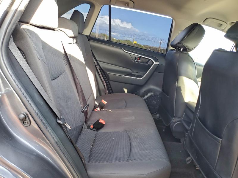 Photo 11 from auction – 2019 TOYOTA RAV4 LE with VIN JTMK1RFV8KD018982