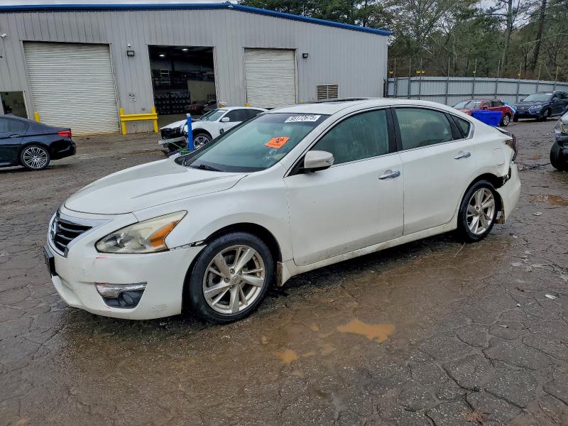 NISSAN ALTIMA 2.5 2015 with VIN 1N4AL3AP1FN408243 - Photo from auction