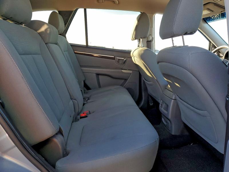 Photo 11 from auction – 2010 HYUNDAI SANTA FE G with VIN 5NMSGDAB0AH404221