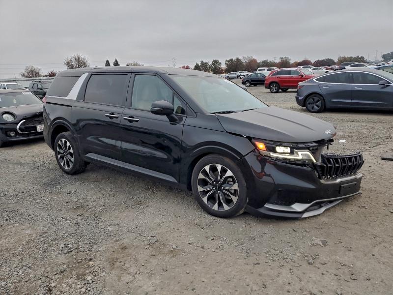 Photo 4 from auction – 2024 KIA CARNIVAL E with VIN KNDNC5H37R6449131