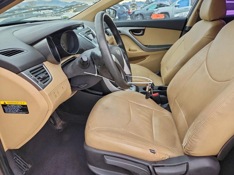Photo 7 from auction – 2012 HYUNDAI ELANTRA GL with VIN 5NPDH4AE6CH137916
