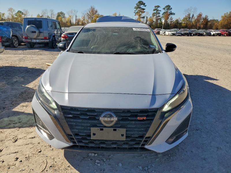 Photo 5 from auction – 2023 NISSAN ALTIMA SR with VIN 1N4BL4CV5PN336499
