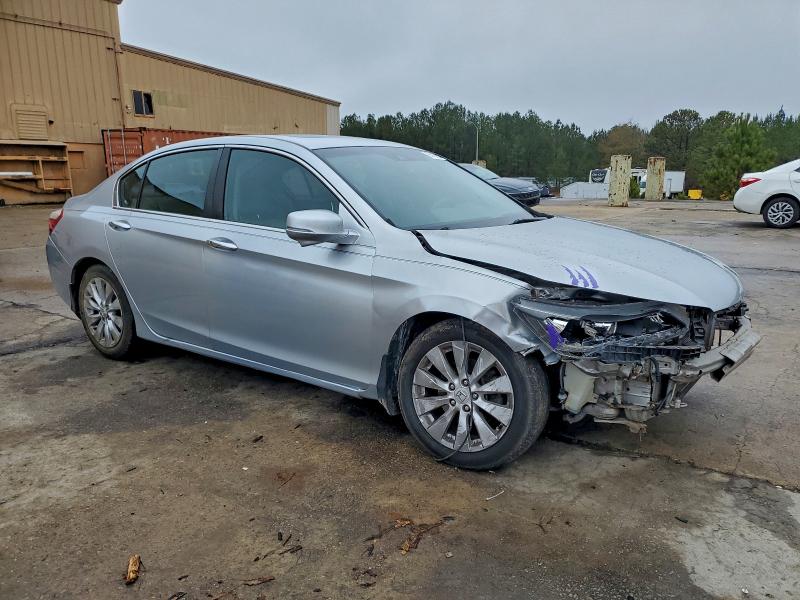 Photo 4 from auction – 2013 HONDA ACCORD with VIN 1HGCR2F83DA210203