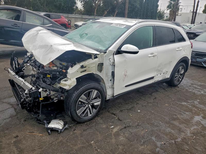 KIA NIRO LX 2020 with VIN KNDCB3LC6L5380399 - Photo from auction