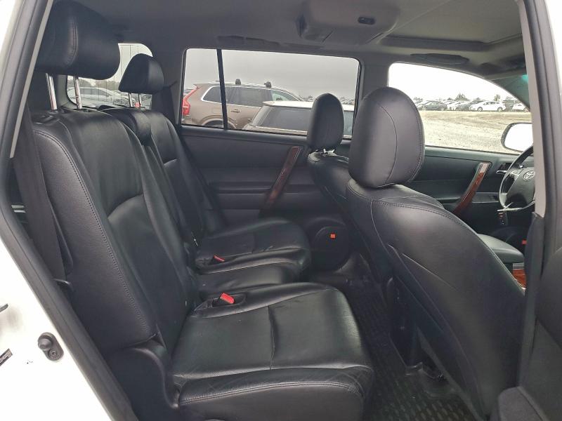 Photo 11 from auction – 2011 TOYOTA HIGHLANDER with VIN JTEDC3EH4B2000580
