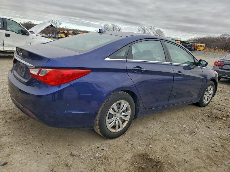 Photo 3 from auction – 2012 HYUNDAI SONATA GLS with VIN 5NPEB4AC4CH336435