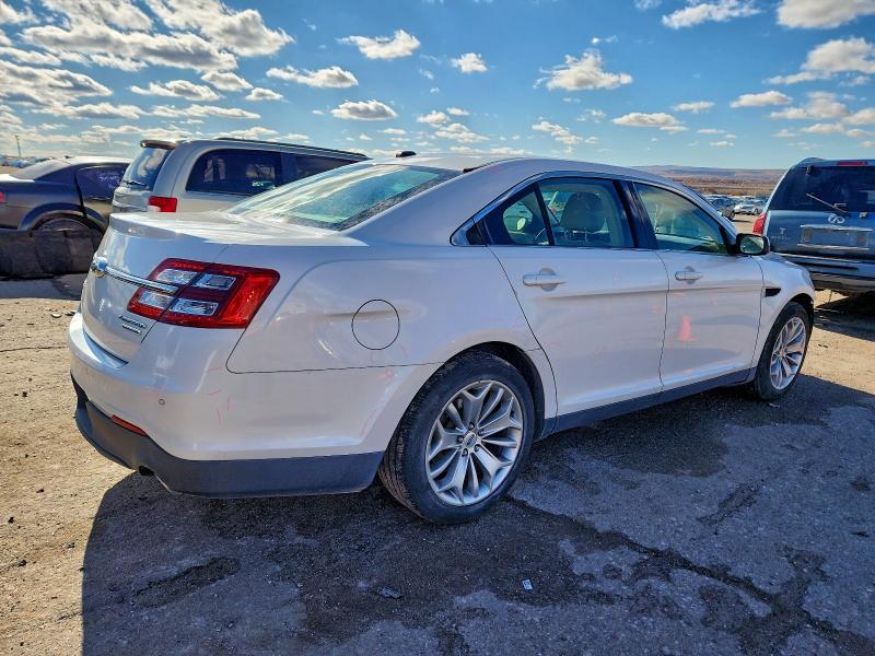 Photo 3 from auction – 2015 FORD TAURUS LIM with VIN 1FAHP2F83FG101854