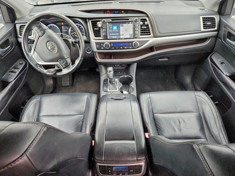 صورة رقم 8 من المزاد - 2017 TOYOTA HIGHLANDER مع VIN 5TDJZRFH5HS366072