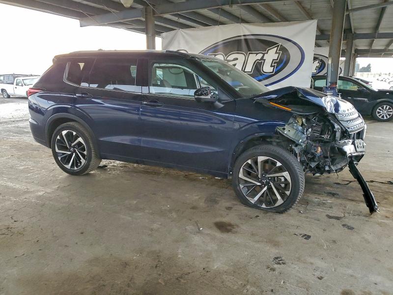 Photo 4 from auction – 2023 MITSUBISHI OUTLANDER with VIN JA4J3VA81PZ052086