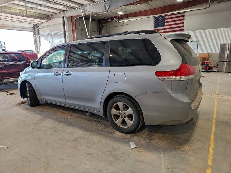 Photo 2 from auction – 2014 TOYOTA SIENNA LE with VIN 5TDKK3DC1ES449409