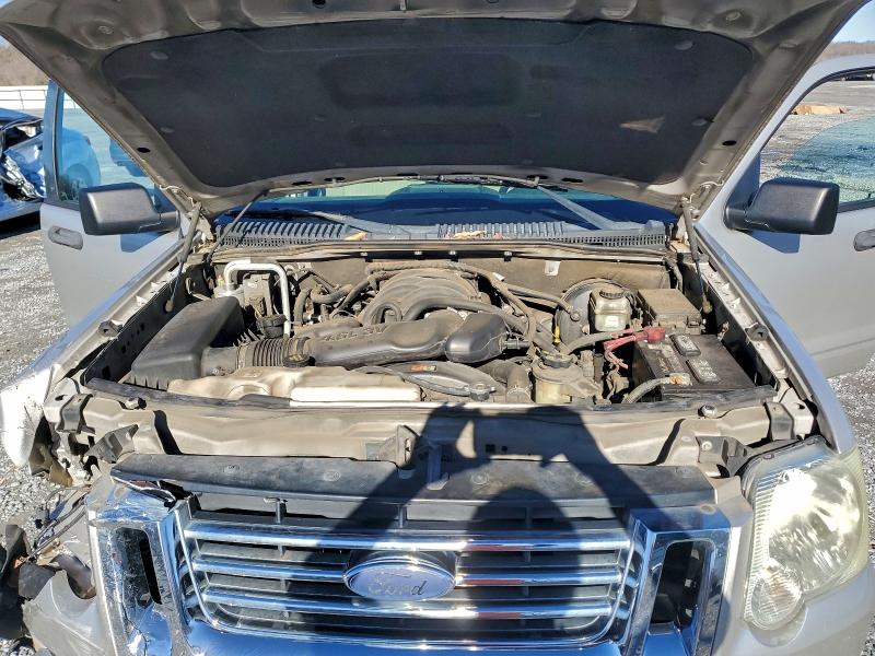 Photo 11 from auction – 2008 FORD EXPLORER S with VIN 1FMEU31848UA20705