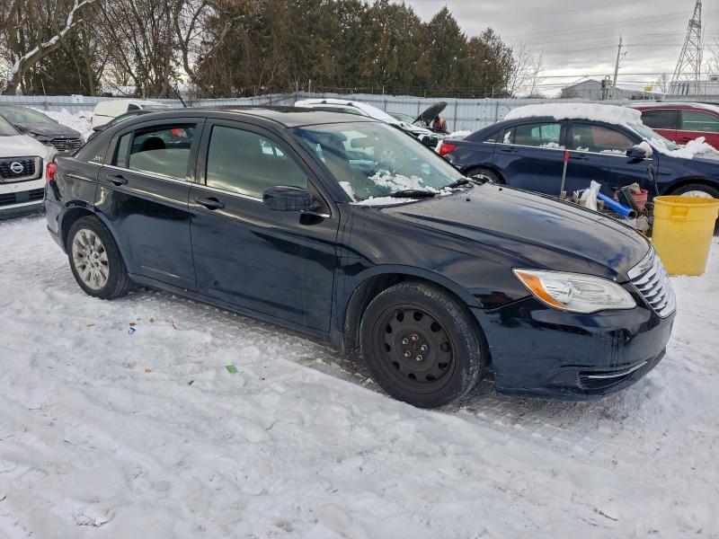 Photo 4 from auction – 2013 CHRYSLER 200 LX with VIN 1C3CCBAB5DN645725
