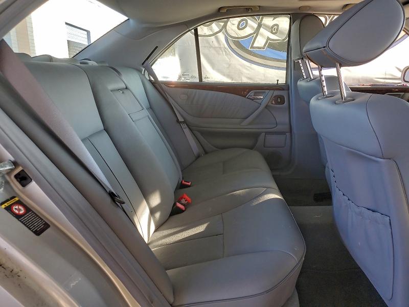 Photo 10 from auction – 2000 MERCEDES BENZ E with VIN WDBJF70J1YB146555